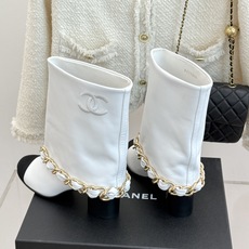CHANE*|小香25k秋冬新品大链条拼色粗跟裤管靴标志性的大链条设计,把经典玩出花!粗旷却不失精致的金 CHANE*|小香25k秋冬新品大链条拼色粗跟裤管靴标志性的大链条设计,把经典玩出花!粗旷却不失精致的金