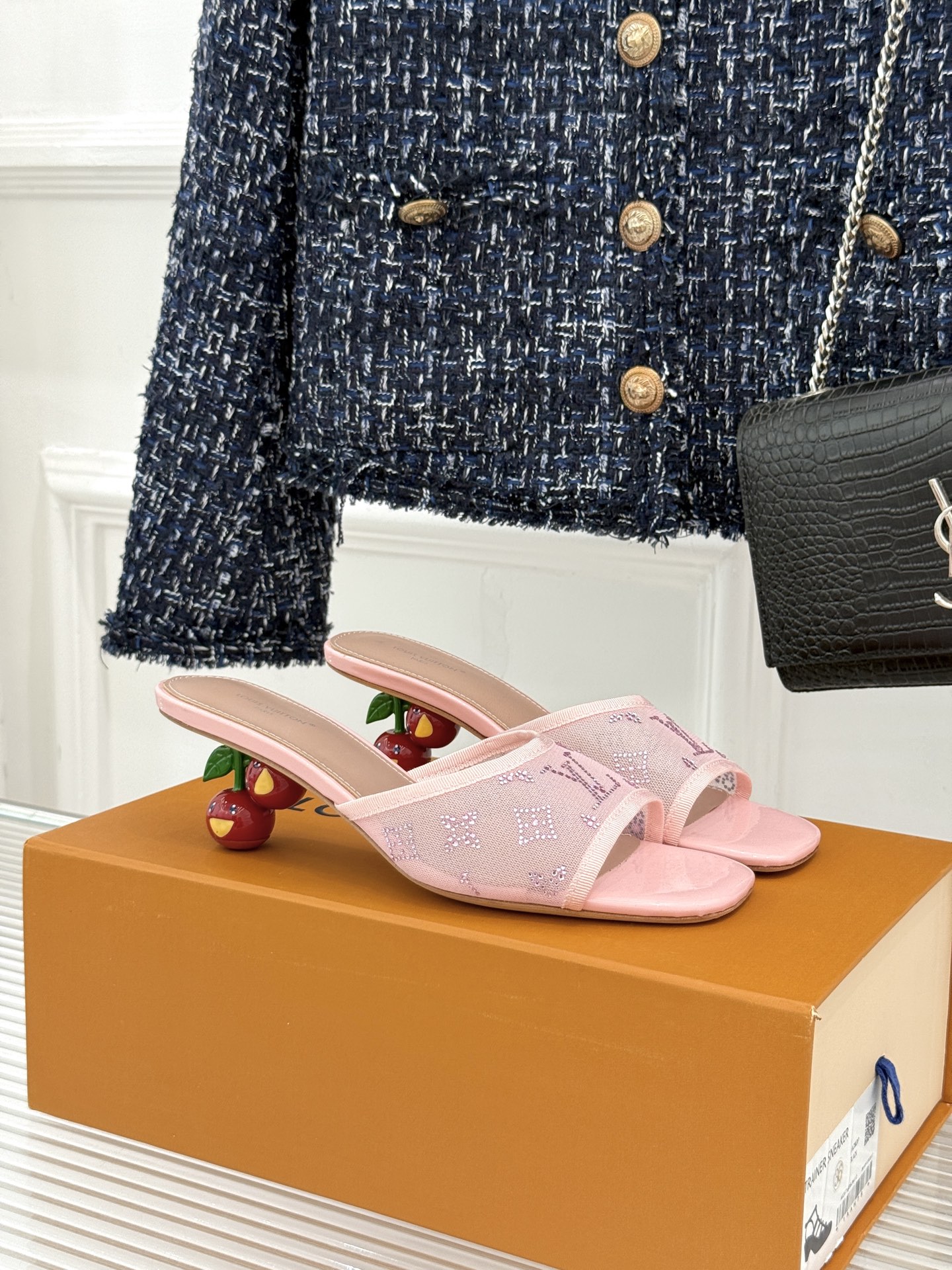 Louis Vuitton Slides