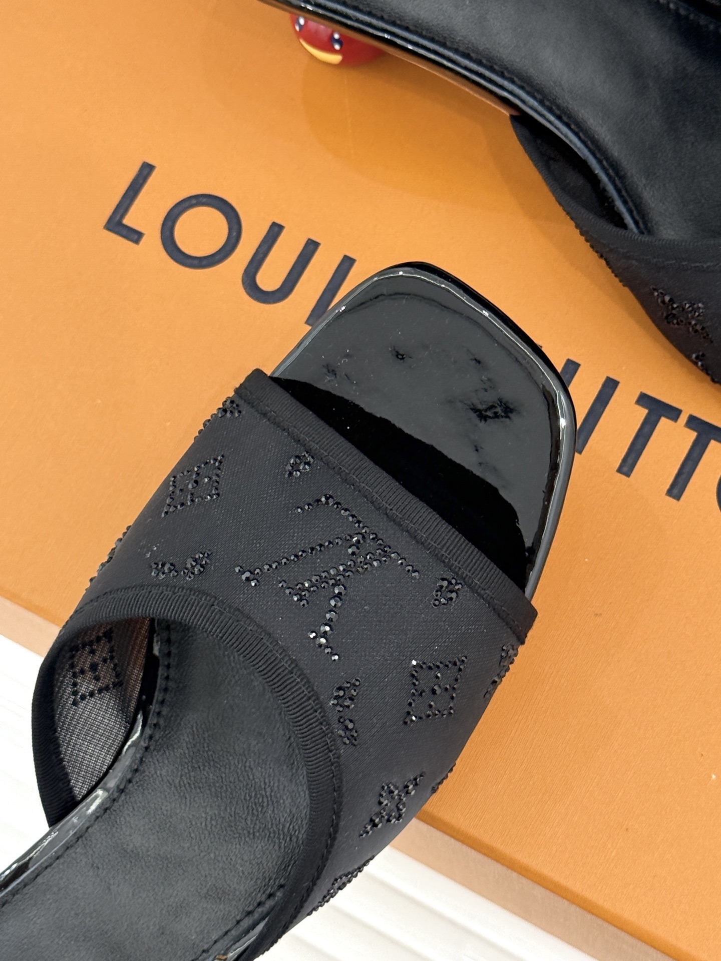Louis Vuitton Slides