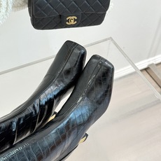 CHANE*|小香26A秋冬新品 双C拼接方头金属跟高跟长靴 秋冬鞋柜必有它位置 时髦精闭眼入不亏 解锁秋冬穿搭万能密码 CHANE*|小香26A秋冬新品 双C拼接方头金属跟高跟长靴 秋冬鞋柜必有它位置 时髦精闭眼入不亏 解锁秋冬穿搭万能密码