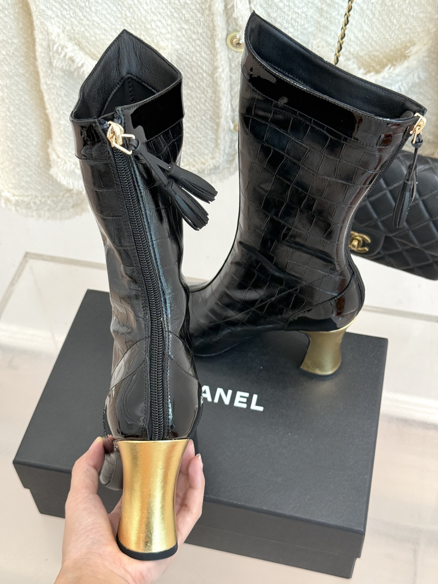 CHANE*｜小香26A秋冬新品 双C拼接方头金属跟高跟长靴 秋冬鞋柜必有它位置 时髦精闭眼入不亏 解锁秋冬穿搭万能密码