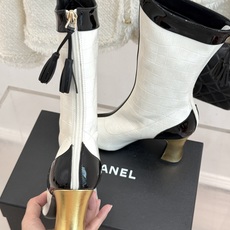 CHANE*|小香26A秋冬新品 双C拼接方头金属跟高跟长靴 秋冬鞋柜必有它位置 时髦精闭眼入不亏 解锁秋冬穿搭万能密码 CHANE*|小香26A秋冬新品 双C拼接方头金属跟高跟长靴 秋冬鞋柜必有它位置 时髦精闭眼入不亏 解锁秋冬穿搭万能密码