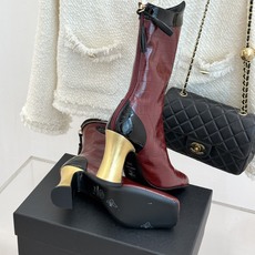 CHANE*|小香26A秋冬新品 双C拼接方头金属跟高跟长靴 秋冬鞋柜必有它位置 时髦精闭眼入不亏 解锁秋冬穿搭万能密码 CHANE*|小香26A秋冬新品 双C拼接方头金属跟高跟长靴 秋冬鞋柜必有它位置 时髦精闭眼入不亏 解锁秋冬穿搭万能密码