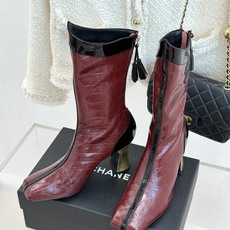 CHANE*|小香26A秋冬新品 双C拼接方头金属跟高跟长靴 秋冬鞋柜必有它位置 时髦精闭眼入不亏 解锁秋冬穿搭万能密码 CHANE*|小香26A秋冬新品 双C拼接方头金属跟高跟长靴 秋冬鞋柜必有它位置 时髦精闭眼入不亏 解锁秋冬穿搭万能密码