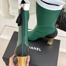 CHANE*|小香26A秋冬新品 双C拼接方头金属跟高跟长靴 秋冬鞋柜必有它位置 时髦精闭眼入不亏 解锁秋冬穿搭万能密码 CHANE*|小香26A秋冬新品 双C拼接方头金属跟高跟长靴 秋冬鞋柜必有它位置 时髦精闭眼入不亏 解锁秋冬穿搭万能密码