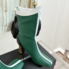 CHANE*|小香26A秋冬新品 双C拼接方头金属跟高跟长靴 秋冬鞋柜必有它位置 时髦精闭眼入不亏 解锁秋冬穿搭万能密码 CHANE*|小香26A秋冬新品 双C拼接方头金属跟高跟长靴 秋冬鞋柜必有它位置 时髦精闭眼入不亏 解锁秋冬穿搭万能密码