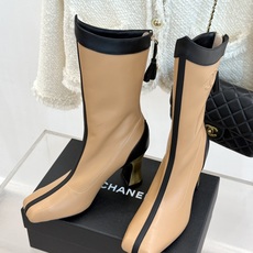 CHANE*|小香26A秋冬新品 双C拼接方头金属跟高跟长靴 秋冬鞋柜必有它位置 时髦精闭眼入不亏 解锁秋冬穿搭万能密码 CHANE*|小香26A秋冬新品 双C拼接方头金属跟高跟长靴 秋冬鞋柜必有它位置 时髦精闭眼入不亏 解锁秋冬穿搭万能密码