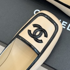 CHANE*|小香26AB新品双C 方头拼接后空凉鞋单鞋 春夏穿搭的宝藏单品 时髦精们人手必备 闭眼入绝不踩雷 满是法式 CHANE*|小香26AB新品双C 方头拼接后空凉鞋单鞋 春夏穿搭的宝藏单品 时髦精们人手必备 闭眼入绝不踩雷 满是法式