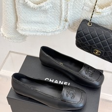 CHANE*|小香26AB新品双C 方头拼接后空凉鞋单鞋 春夏穿搭的宝藏单品 时髦精们人手必备 闭眼入绝不踩雷 满是法式 CHANE*|小香26AB新品双C 方头拼接后空凉鞋单鞋 春夏穿搭的宝藏单品 时髦精们人手必备 闭眼入绝不踩雷 满是法式
