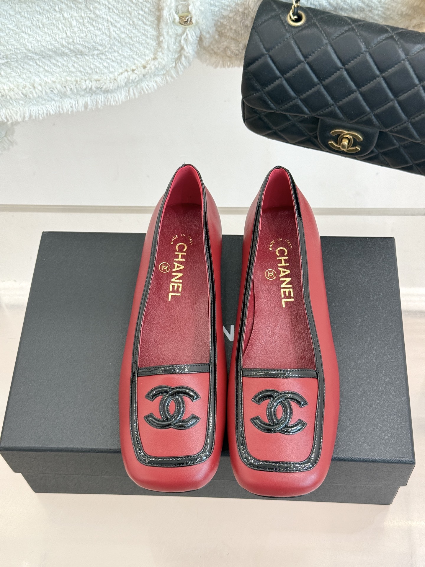 CHANE*|小香26AB新品双C 方头拼接后空凉鞋单鞋 春夏穿搭的宝藏单品 时髦精们人手必备 闭眼入绝不踩雷 满是法式 CHANE*|小香26AB新品双C 方头拼接后空凉鞋单鞋 春夏穿搭的宝藏单品 时髦精们人手必备 闭眼入绝不踩雷 满是法式