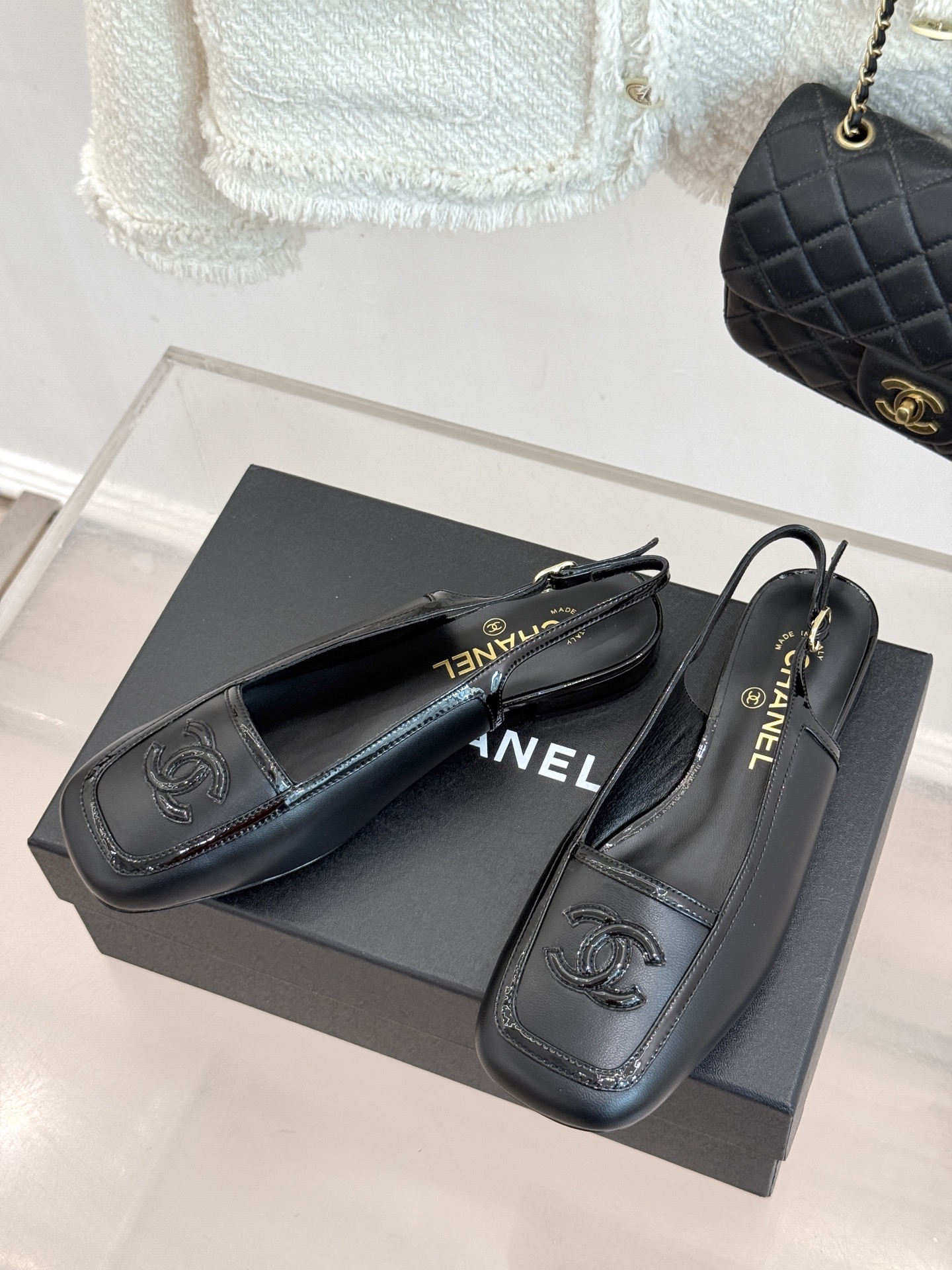 CHANE*｜小香26AB新品双C 方头拼接后空凉鞋单鞋 春夏穿搭的宝藏单品 时髦精们人手必备 闭眼入绝不踩雷 满是法式