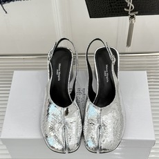 MaisonMargiela|MM6马吉拉 复古分趾坡跟单鞋凉鞋 夏日出街回头率爆表 鞋柜里的宝藏小众单品 懂的人自然懂 MaisonMargiela|MM6马吉拉 复古分趾坡跟单鞋凉鞋 夏日出街回头率爆表 鞋柜里的宝藏小众单品 懂的人自然懂