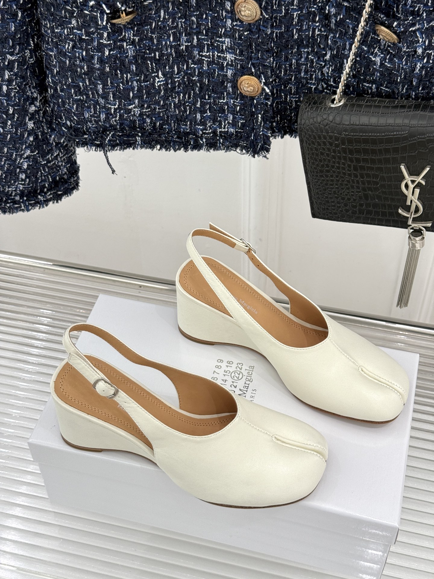 MaisonMargiela｜MM6马吉拉 复古分趾坡跟单鞋凉鞋 夏日出街回头率爆表 鞋柜里的宝藏小众单品 懂的人自然懂