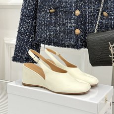MaisonMargiela|MM6马吉拉 复古分趾坡跟单鞋凉鞋 夏日出街回头率爆表 鞋柜里的宝藏小众单品 懂的人自然懂 MaisonMargiela|MM6马吉拉 复古分趾坡跟单鞋凉鞋 夏日出街回头率爆表 鞋柜里的宝藏小众单品 懂的人自然懂