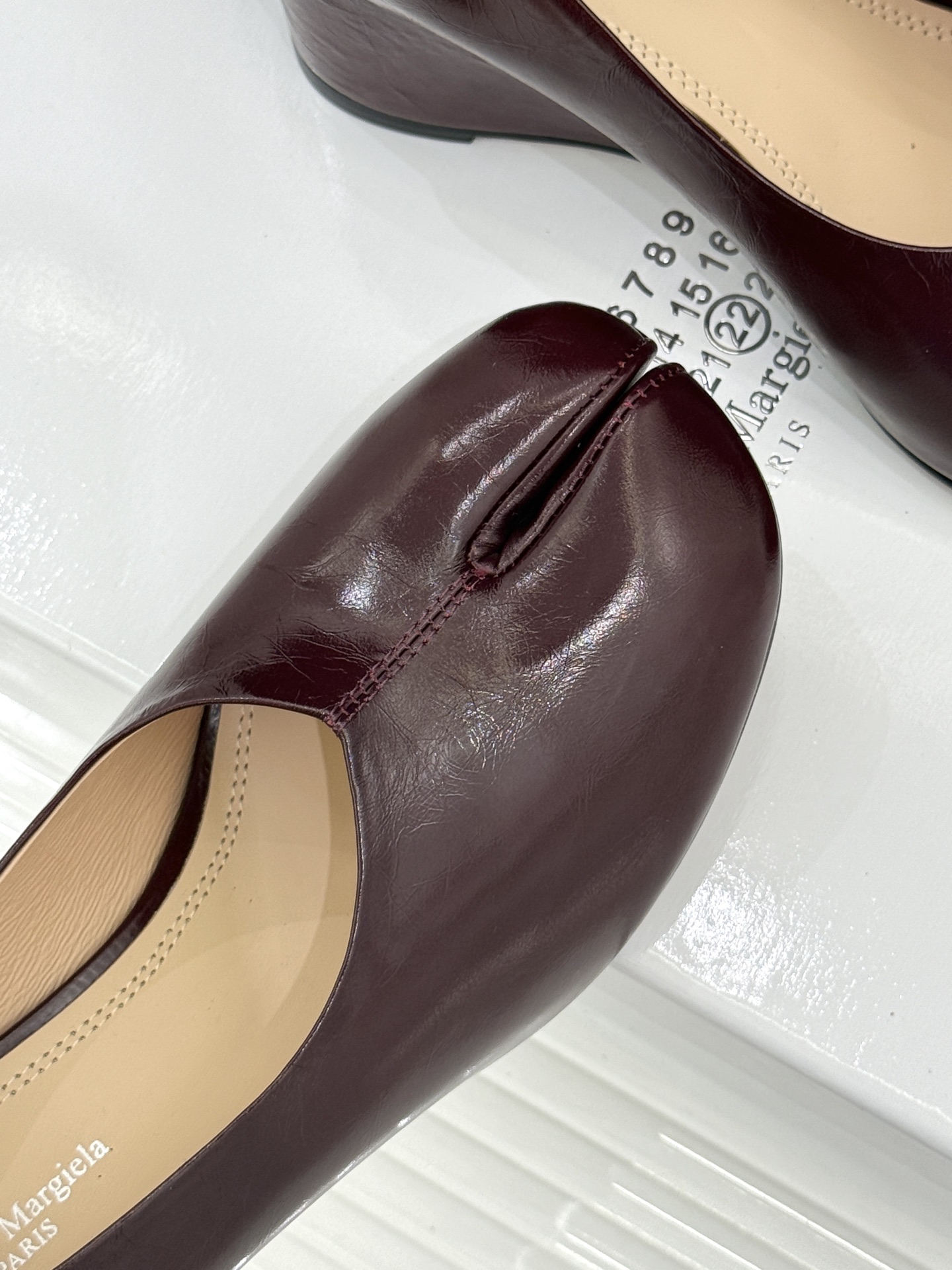 MaisonMargiela｜MM6马吉拉 复古分趾坡跟单鞋凉鞋 夏日出街回头率爆表 鞋柜里的宝藏小众单品 懂的人自然懂
