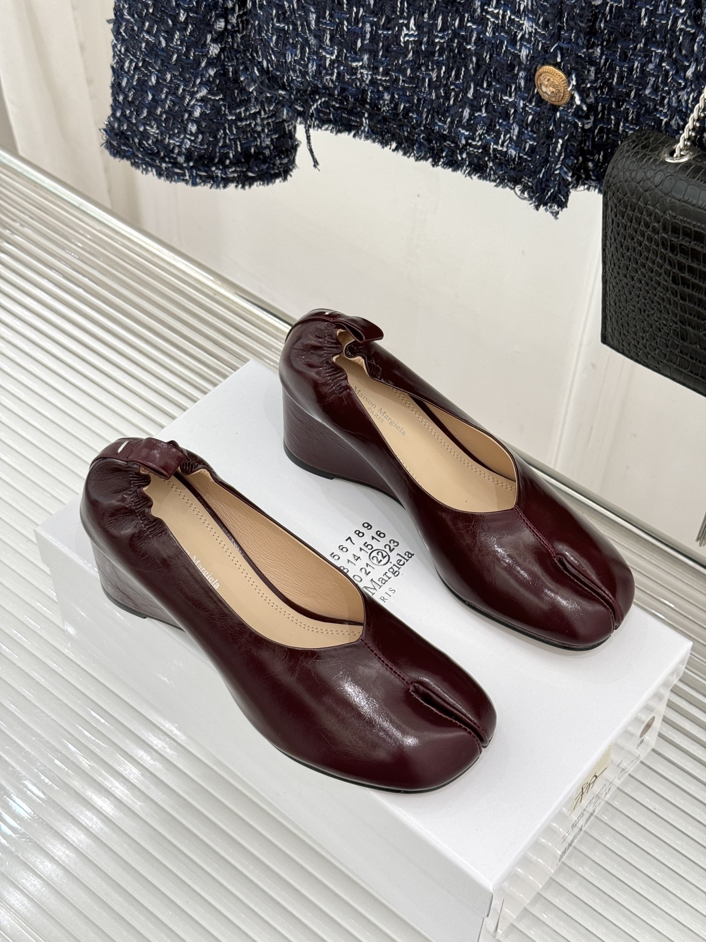 MaisonMargiela｜MM6马吉拉 复古分趾坡跟单鞋凉鞋 夏日出街回头率爆表 鞋柜里的宝藏小众单品 懂的人自然懂