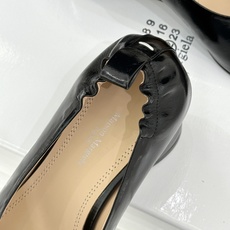 MaisonMargiela|MM6马吉拉 复古分趾坡跟单鞋凉鞋 夏日出街回头率爆表 鞋柜里的宝藏小众单品 懂的人自然懂 MaisonMargiela|MM6马吉拉 复古分趾坡跟单鞋凉鞋 夏日出街回头率爆表 鞋柜里的宝藏小众单品 懂的人自然懂