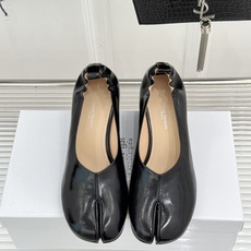 MaisonMargiela|MM6马吉拉 复古分趾坡跟单鞋凉鞋 夏日出街回头率爆表 鞋柜里的宝藏小众单品 懂的人自然懂 MaisonMargiela|MM6马吉拉 复古分趾坡跟单鞋凉鞋 夏日出街回头率爆表 鞋柜里的宝藏小众单品 懂的人自然懂
