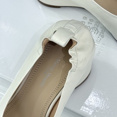 MaisonMargiela|MM6马吉拉 复古分趾坡跟单鞋凉鞋 夏日出街回头率爆表 鞋柜里的宝藏小众单品 懂的人自然懂 MaisonMargiela|MM6马吉拉 复古分趾坡跟单鞋凉鞋 夏日出街回头率爆表 鞋柜里的宝藏小众单品 懂的人自然懂