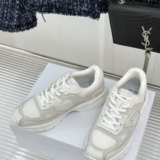 Celine/赛琳26WF新品 凯旋门厚底老爹鞋运动鞋 凯旋门徽标低调吸睛 厚底悄悄拉长腿型 复古摩登氛围感拉满 牛 Celine/赛琳26WF新品 凯旋门厚底老爹鞋运动鞋 凯旋门徽标低调吸睛 厚底悄悄拉长腿型 复古摩登氛围感拉满 牛