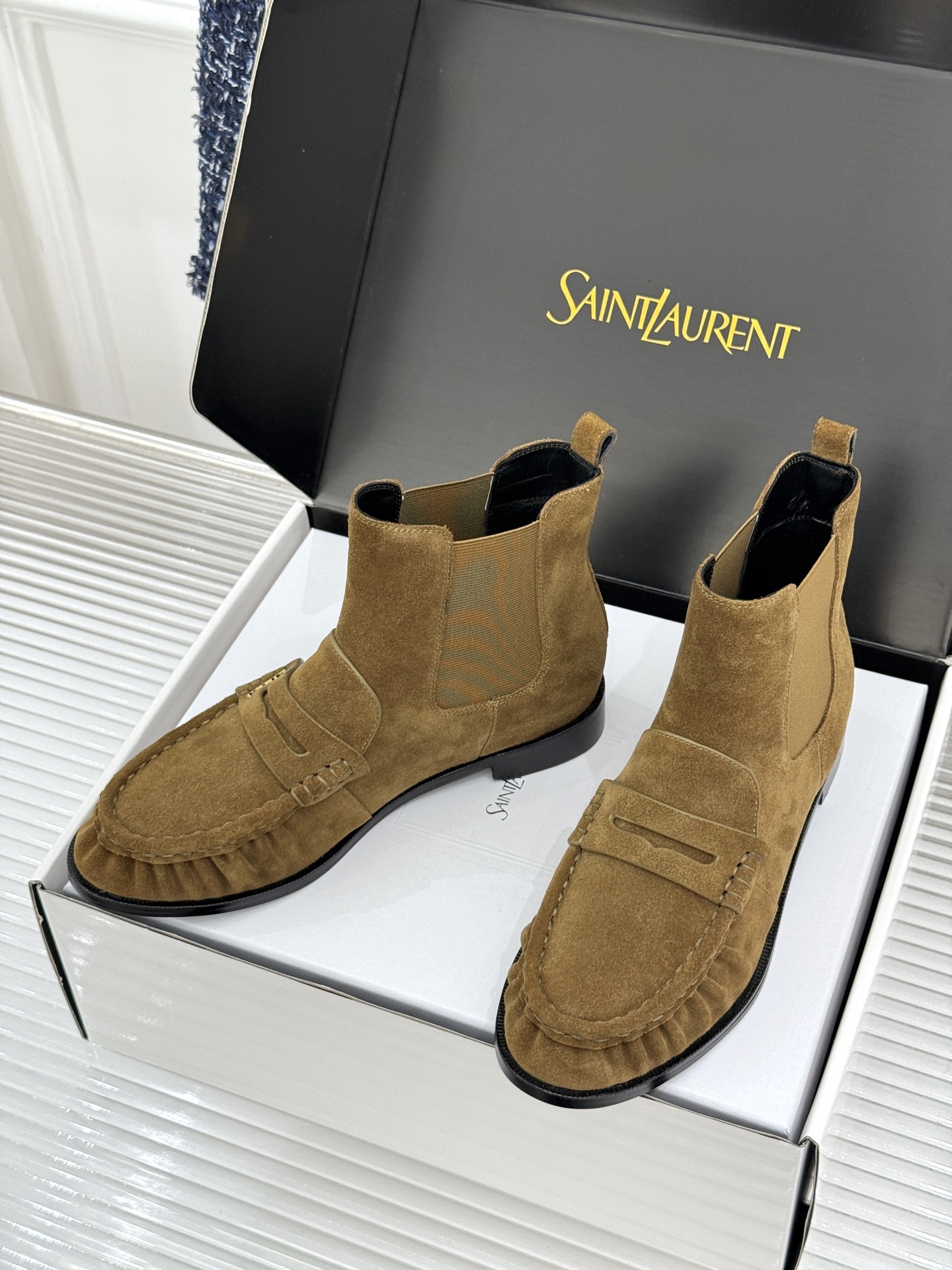 （配原版飞机盒） saintlaurent/YSL圣罗兰26WF 新品褶皱切尔西短靴 秋冬衣橱必备酷飒单品 上脚秒变摩登