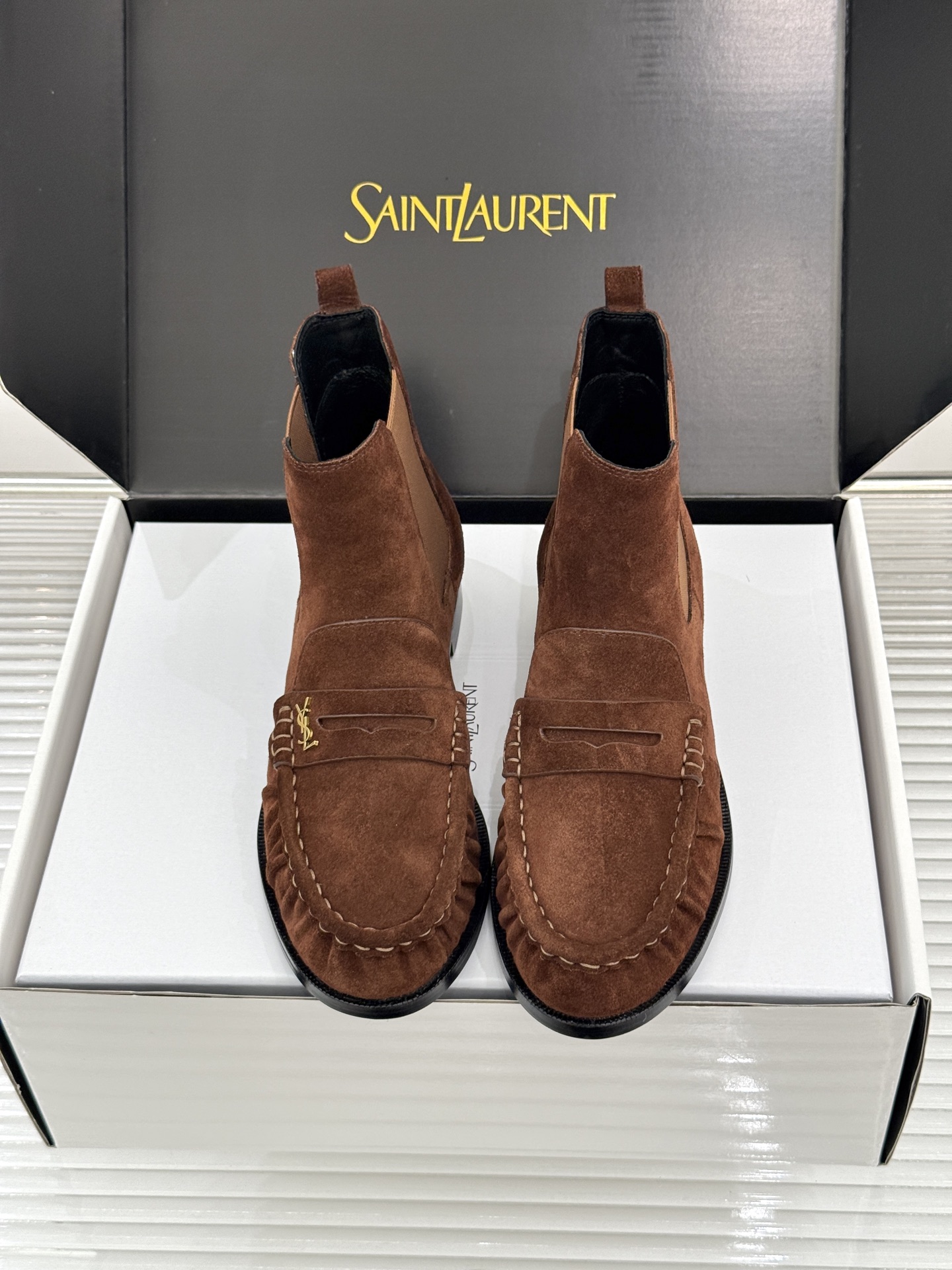 （配原版飞机盒） saintlaurent/YSL圣罗兰26WF 新品褶皱切尔西短靴 秋冬衣橱必备酷飒单品 上脚秒变摩登