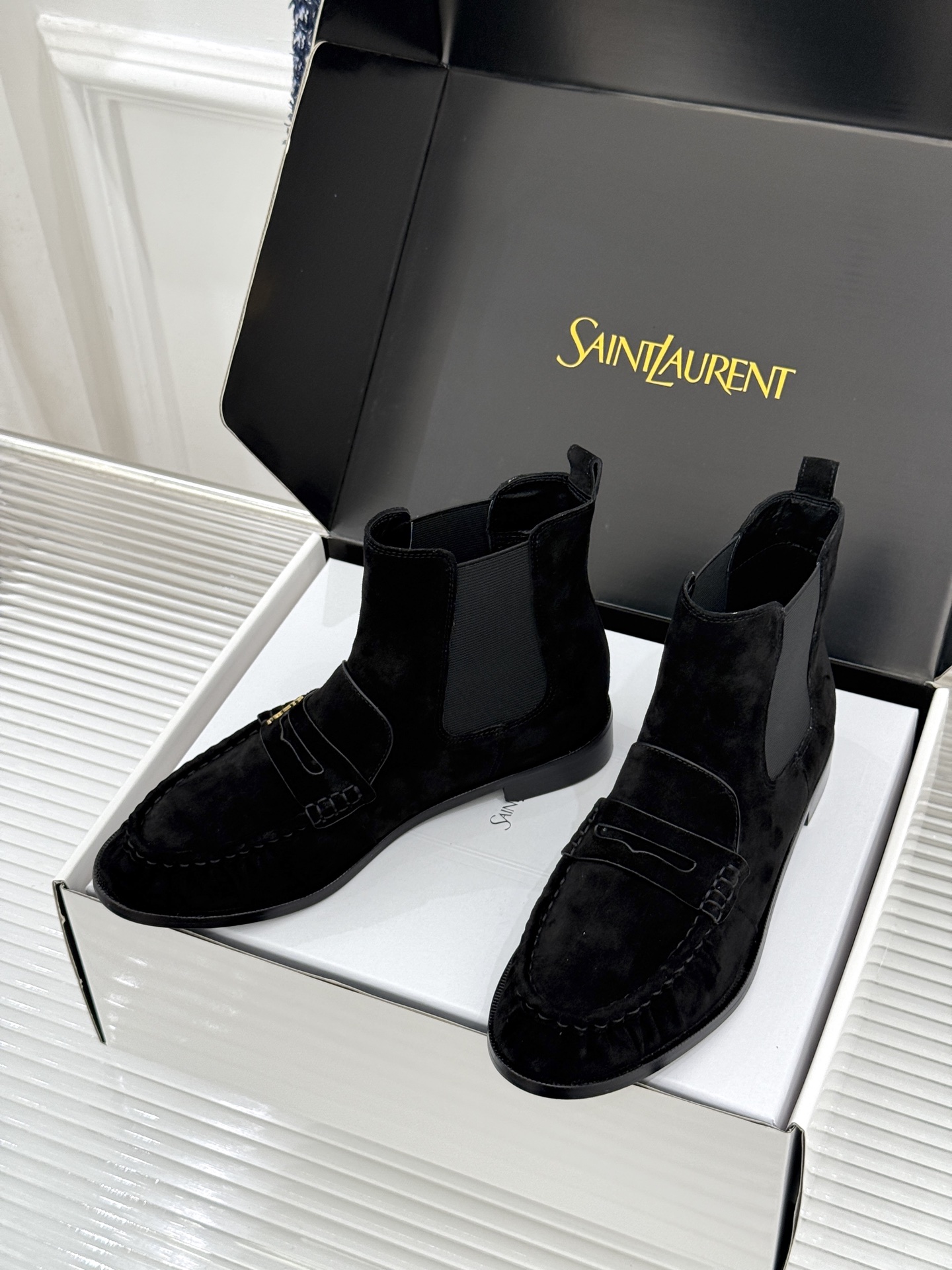 （配原版飞机盒） saintlaurent/YSL圣罗兰26WF 新品褶皱切尔西短靴 秋冬衣橱必备酷飒单品 上脚秒变摩登