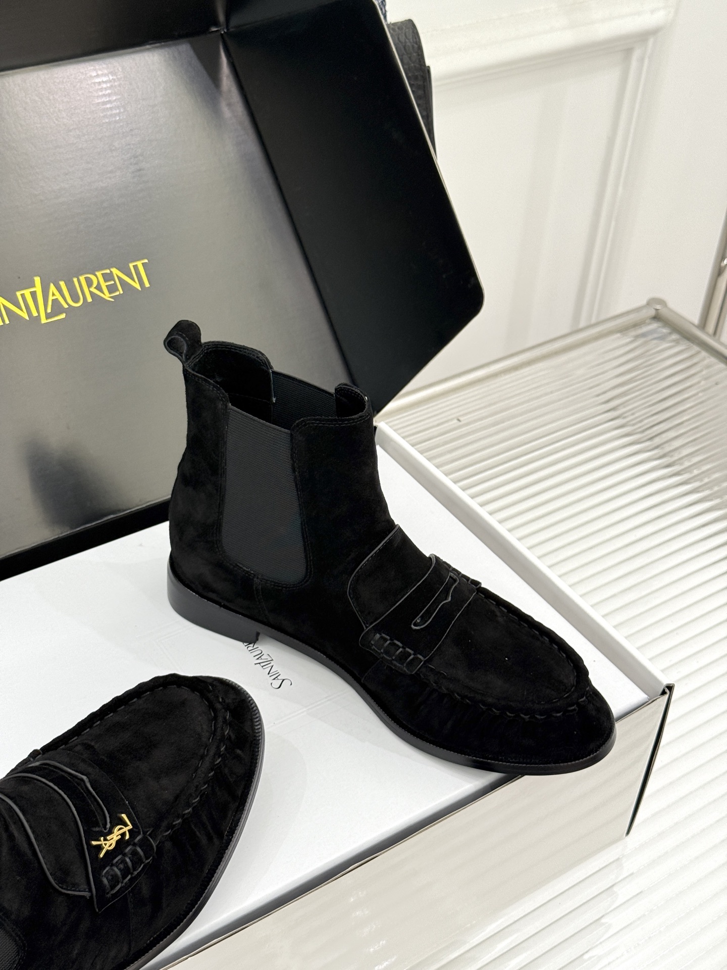 （配原版飞机盒） saintlaurent/YSL圣罗兰26WF 新品褶皱切尔西短靴 秋冬衣橱必备酷飒单品 上脚秒变摩登