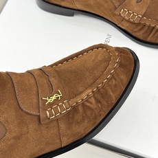 (配原版飞机盒) saintlaurent/YSL圣罗兰26WF 新品褶皱切尔西短靴 秋冬衣橱必备酷飒单品 上脚秒变摩登 (配原版飞机盒) saintlaurent/YSL圣罗兰26WF 新品褶皱切尔西短靴 秋冬衣橱必备酷飒单品 上脚秒变摩登