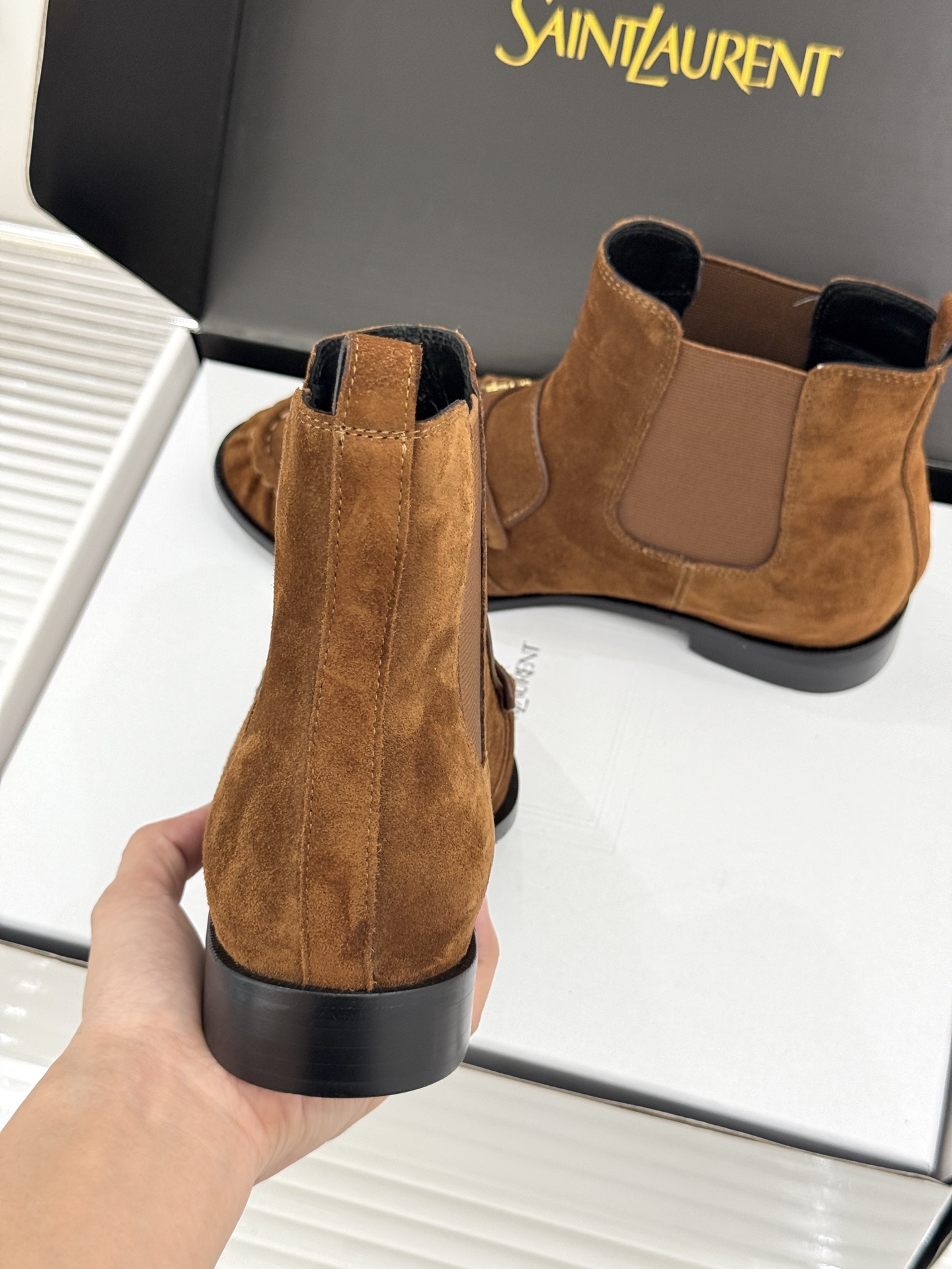 (配原版飞机盒) saintlaurent/YSL圣罗兰26WF 新品褶皱切尔西短靴 秋冬衣橱必备酷飒单品 上脚秒变摩登 (配原版飞机盒) saintlaurent/YSL圣罗兰26WF 新品褶皱切尔西短靴 秋冬衣橱必备酷飒单品 上脚秒变摩登
