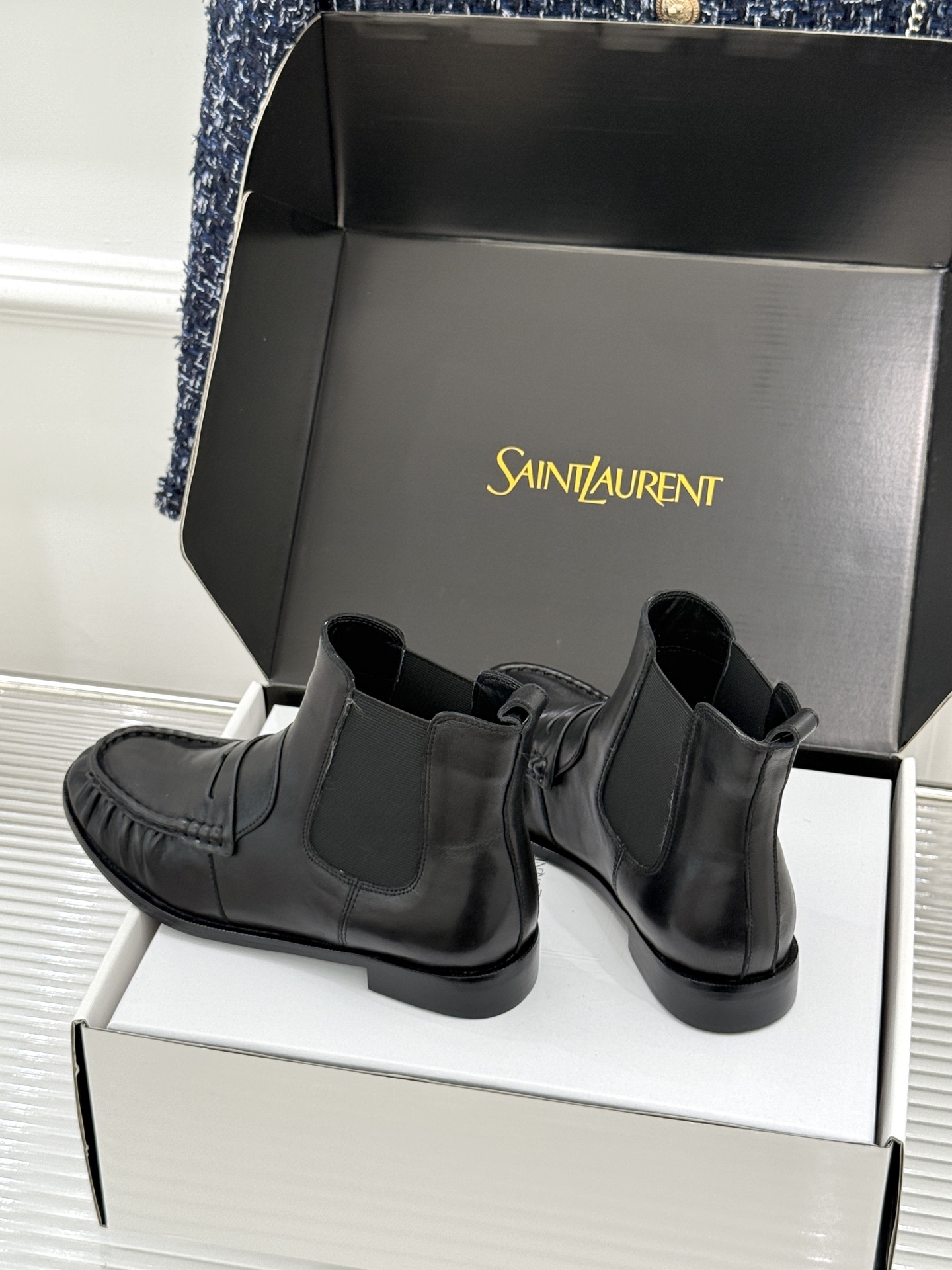 （配原版飞机盒） saintlaurent/YSL圣罗兰26WF 新品褶皱切尔西短靴 秋冬衣橱必备酷飒单品 上脚秒变摩登