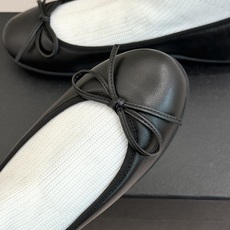 CHANE*|小香26B新品蝴蝶结 休闲芭蕾舞平底袜子靴短靴 鞋柜里私藏宝藏款 弹力针织袜筒贴脚踝 缎面蝴蝶结点缀鞋身 CHANE*|小香26B新品蝴蝶结 休闲芭蕾舞平底袜子靴短靴 鞋柜里私藏宝藏款 弹力针织袜筒贴脚踝 缎面蝴蝶结点缀鞋身
