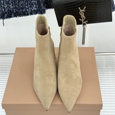 Gianvito Rossi 26WF秋冬新品 尖头复古侧拉链高跟短靴 意式极简镌刻复古调性 尖头勾勒纤细足型线条 侧拉 Gianvito Rossi 26WF秋冬新品 尖头复古侧拉链高跟短靴 意式极简镌刻复古调性 尖头勾勒纤细足型线条 侧拉