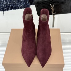 Gianvito Rossi 26WF秋冬新品 尖头复古侧拉链高跟短靴 意式极简镌刻复古调性 尖头勾勒纤细足型线条 侧拉 Gianvito Rossi 26WF秋冬新品 尖头复古侧拉链高跟短靴 意式极简镌刻复古调性 尖头勾勒纤细足型线条 侧拉