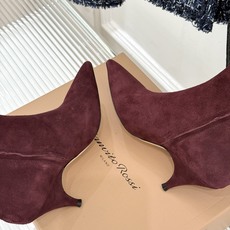 Gianvito Rossi 26WF秋冬新品 尖头复古侧拉链高跟短靴 意式极简镌刻复古调性 尖头勾勒纤细足型线条 侧拉 Gianvito Rossi 26WF秋冬新品 尖头复古侧拉链高跟短靴 意式极简镌刻复古调性 尖头勾勒纤细足型线条 侧拉