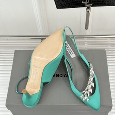 Balenciaga x Manolo Blahnik联盟款 26WF新品水晶叶真丝高跟凉鞋 巴黎世家联名莫罗新作 真丝 Balenciaga x Manolo Blahnik联盟款 26WF新品水晶叶真丝高跟凉鞋 巴黎世家联名莫罗新作 真丝