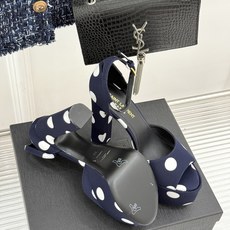 Saint Laurent /YSL圣罗兰26WF新品 波点鱼嘴防水台高跟凉鞋 波点肌理晕染复古调性 鱼嘴露趾衬足型纤细 Saint Laurent /YSL圣罗兰26WF新品 波点鱼嘴防水台高跟凉鞋 波点肌理晕染复古调性 鱼嘴露趾衬足型纤细