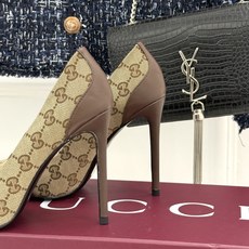 Gucci/古驰26WF新品Donna系列 马衔扣尖头高跟鞋凉鞋 经典马衔扣缀鞋面 尖头线条修饰纤细脚型 细跟拉长腿型比 Gucci/古驰26WF新品Donna系列 马衔扣尖头高跟鞋凉鞋 经典马衔扣缀鞋面 尖头线条修饰纤细脚型 细跟拉长腿型比