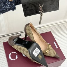 Gucci/古驰26WF新品Donna系列 马衔扣尖头高跟鞋凉鞋 经典马衔扣缀鞋面 尖头线条修饰纤细脚型 细跟拉长腿型比 Gucci/古驰26WF新品Donna系列 马衔扣尖头高跟鞋凉鞋 经典马衔扣缀鞋面 尖头线条修饰纤细脚型 细跟拉长腿型比