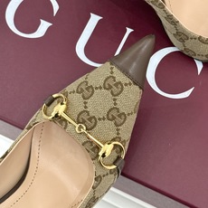 Gucci/古驰26WF新品Donna系列 马衔扣尖头高跟鞋凉鞋 经典马衔扣缀鞋面 尖头线条修饰纤细脚型 细跟拉长腿型比 Gucci/古驰26WF新品Donna系列 马衔扣尖头高跟鞋凉鞋 经典马衔扣缀鞋面 尖头线条修饰纤细脚型 细跟拉长腿型比