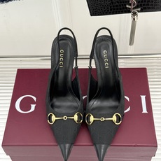 Gucci/古驰26WF新品Donna系列 马衔扣尖头高跟鞋凉鞋 经典马衔扣缀鞋面 尖头线条修饰纤细脚型 细跟拉长腿型比 Gucci/古驰26WF新品Donna系列 马衔扣尖头高跟鞋凉鞋 经典马衔扣缀鞋面 尖头线条修饰纤细脚型 细跟拉长腿型比