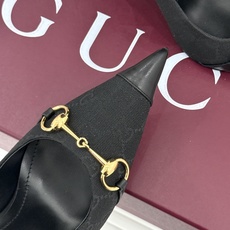Gucci/古驰26WF新品Donna系列 马衔扣尖头高跟鞋凉鞋 经典马衔扣缀鞋面 尖头线条修饰纤细脚型 细跟拉长腿型比 Gucci/古驰26WF新品Donna系列 马衔扣尖头高跟鞋凉鞋 经典马衔扣缀鞋面 尖头线条修饰纤细脚型 细跟拉长腿型比