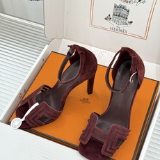 (配原版飞机盒) Hermès/爱马仕经典H型 细跟高跟凉鞋 极简奢韵 勾勒优雅身姿 标志性H型镂空鞋面 凝练品牌经典设 (配原版飞机盒) Hermès/爱马仕经典H型 细跟高跟凉鞋 极简奢韵 勾勒优雅身姿 标志性H型镂空鞋面 凝练品牌经典设