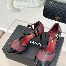 CHANE*|小香26B新品拼色 T字带中空高跟凉鞋 T字带缀双C金属标识 中空露肤显纤细 细高跟悄悄拉长腿线 复古法式 CHANE*|小香26B新品拼色 T字带中空高跟凉鞋 T字带缀双C金属标识 中空露肤显纤细 细高跟悄悄拉长腿线 复古法式