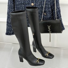 Gucci/古驰26WF新品马衔扣 方头粗跟弹力靴长靴 经典马衔扣续写典藏篇章 方头廓形显利落 粗跟稳妥衬出好比例 弹力 Gucci/古驰26WF新品马衔扣 方头粗跟弹力靴长靴 经典马衔扣续写典藏篇章 方头廓形显利落 粗跟稳妥衬出好比例 弹力