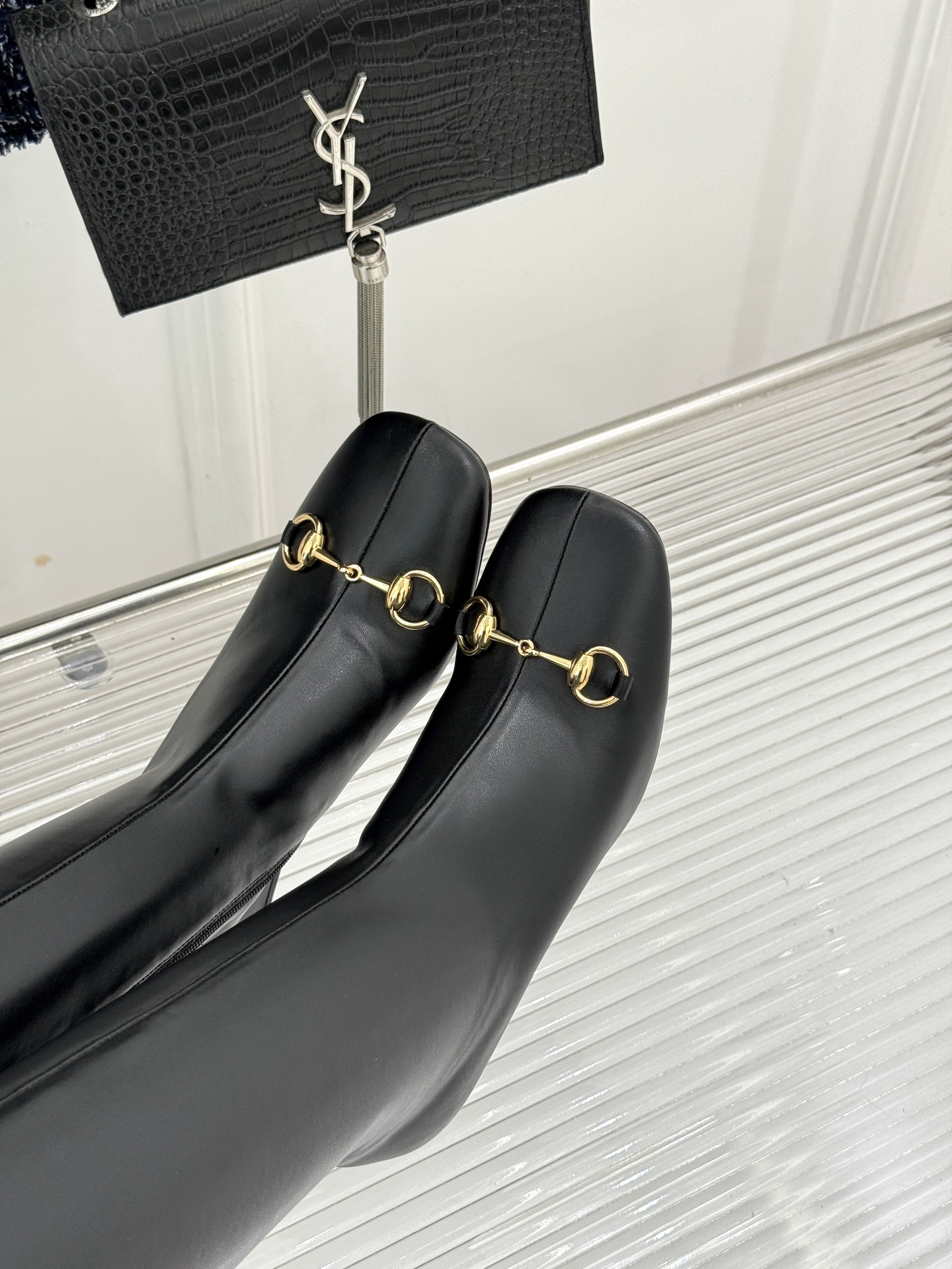 Gucci/古驰26WF新品马衔扣 方头粗跟弹力靴长靴 经典马衔扣续写典藏篇章 方头廓形显利落 粗跟稳妥衬出好比例 弹力 Gucci/古驰26WF新品马衔扣 方头粗跟弹力靴长靴 经典马衔扣续写典藏篇章 方头廓形显利落 粗跟稳妥衬出好比例 弹力