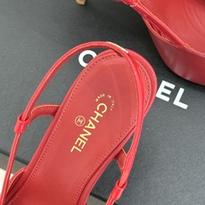 CHANE*|小香26B新品拼色 高跟鞋凉鞋 双色重绎经典美学设计 小尖头勾勒利落线条 后绊带贴合脚踝不掉跟 细高跟撑起 CHANE*|小香26B新品拼色 高跟鞋凉鞋 双色重绎经典美学设计 小尖头勾勒利落线条 后绊带贴合脚踝不掉跟 细高跟撑起