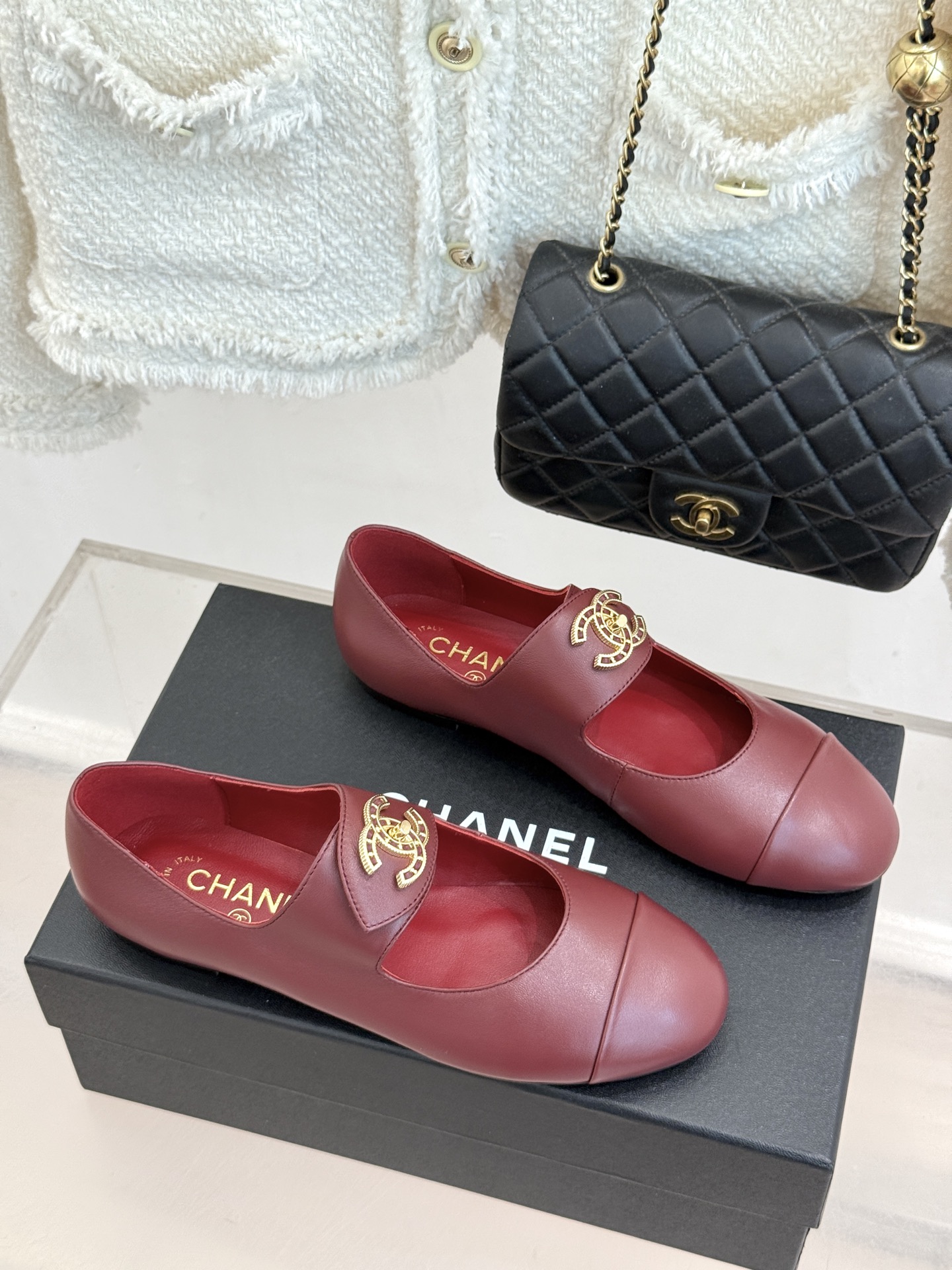 CHANE*|小香26B双C书包扣 平底玛丽珍鞋 复古书包扣精巧点缀 双C金属扣精致吸睛 平底软弹上脚超舒服 圆润鞋头包 CHANE*|小香26B双C书包扣 平底玛丽珍鞋 复古书包扣精巧点缀 双C金属扣精致吸睛 平底软弹上脚超舒服 圆润鞋头包