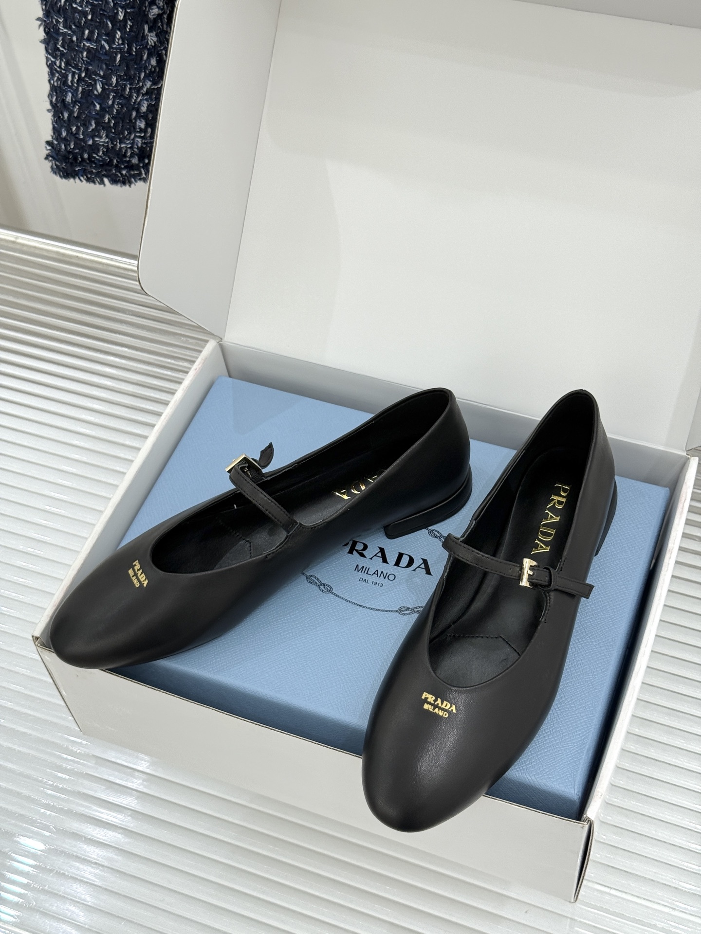 （原版飞机盒＋10） Prada/普拉达26WF新品复古 字母平底玛丽珍鞋 复古字母标识超吸睛 平底舒适不磨脚 学院氛围