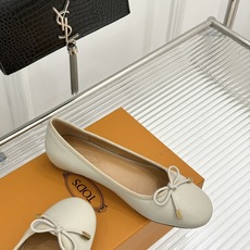 TOD'S/托德斯26WF新品 蝴蝶结芭蕾舞鞋单鞋 蝴蝶结缀饰柔婉灵动 意式匠心雕琢细腻质感 柔润皮革亲肤妥帖 金属饰牌 TOD'S/托德斯26WF新品 蝴蝶结芭蕾舞鞋单鞋 蝴蝶结缀饰柔婉灵动 意式匠心雕琢细腻质感 柔润皮革亲肤妥帖 金属饰牌